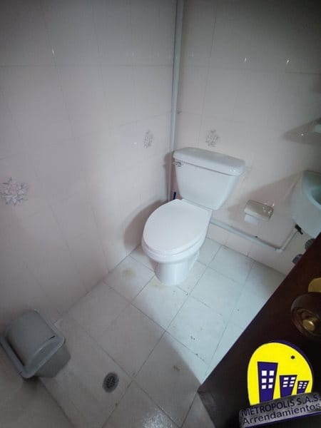 Oficina en arriendo en Popular, Medellín, 100 m² · foto 18 de 24