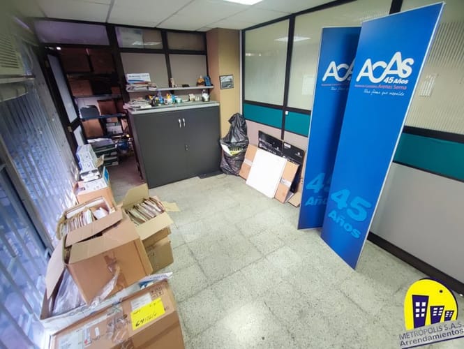 Oficina en arriendo en Popular, Medellín, 100 m² · foto 24 de 24