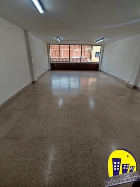 Local en arriendo en Bombona No.1, Medellín, 65 m² · foto 2 de 4