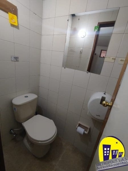 Local en arriendo en Bombona No.1, Medellín, 65 m² · foto 3 de 4