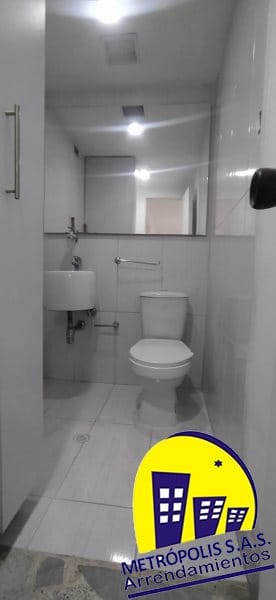 Oficina en arriendo en Las Estancias, Medellín, 60 m² · foto 9 de 23
