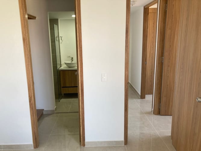 Apartamento de 3 alcobas en venta en Maria Auxiliadora, Sabaneta, 55 m² · foto 14 de 19