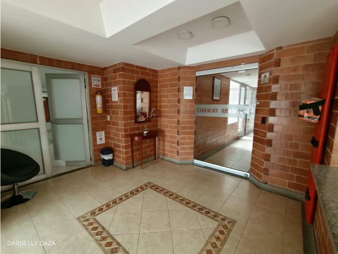 Apartaestudio en venta en Cedritos, Bogotá, 40 m² · foto 2 de 15