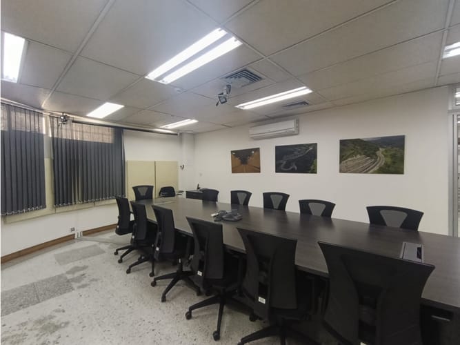 Oficina en venta en Prados De Sabaneta, Sabaneta, 700 m² · foto 6 de 9