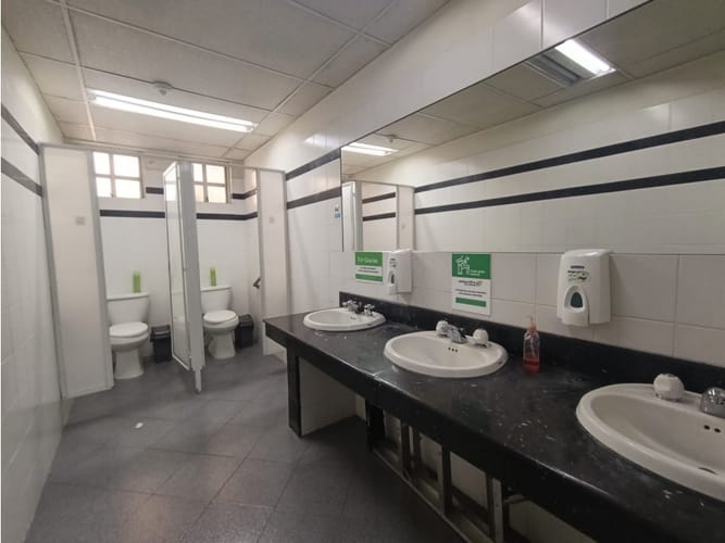 Oficina en venta en Prados De Sabaneta, Sabaneta, 700 m² · foto 7 de 9