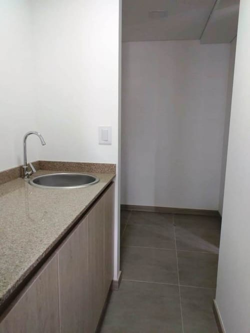 Oficina en arriendo en Alamos, Pereira, 48 m² · foto 5 de 8