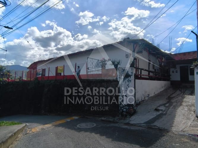 Casa de 4 alcobas en venta en Loma De La Doctora, Sabaneta, 612 m² · foto 14 de 15