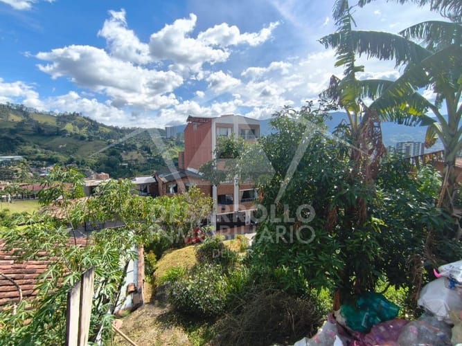 Casa de 4 alcobas en venta en Loma De La Doctora, Sabaneta, 612 m² · foto 15 de 15