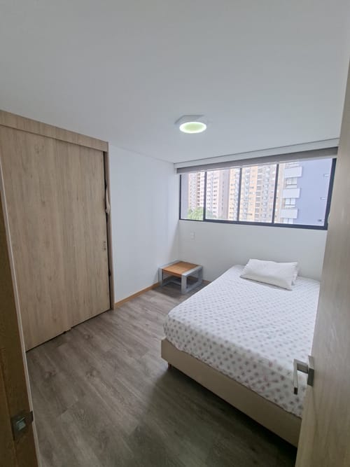 Apartamento de 3 alcobas en venta en Loma Del Indio, Medellín, 111 m² · foto 4 de 8