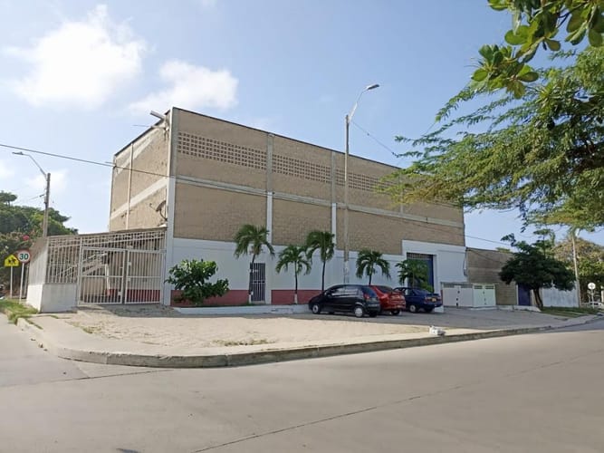 Bodega en venta en San Salvador, Barranquilla, 1240 m² · foto 2 de 24
