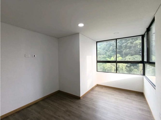 Apartamento de 2 alcobas en arriendo en Las Palmas, Medellín, 64 m² · foto 2 de 20