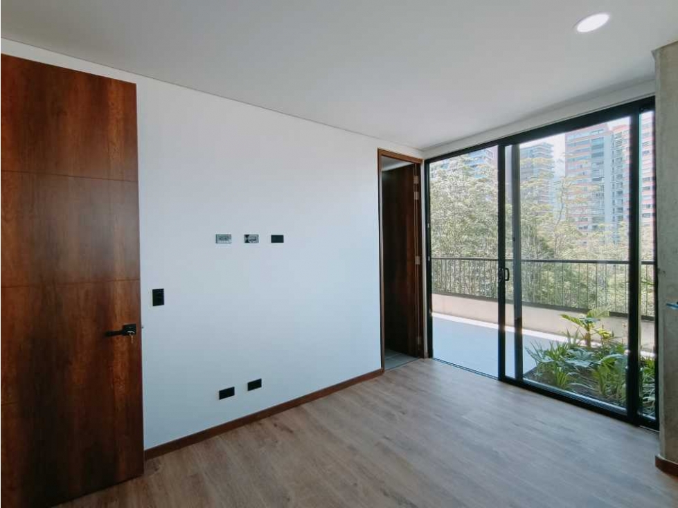 Apartamento en arriendo en Las Palmas, Medellín · foto 2 de 22