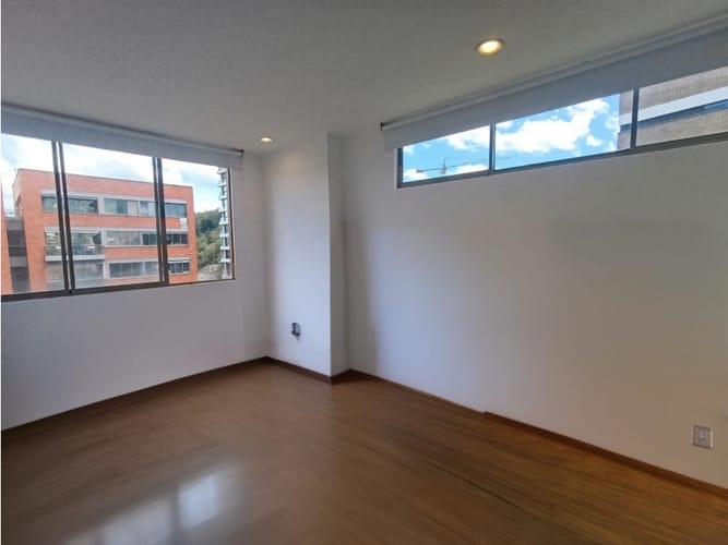 Apartamento de 3 alcobas en arriendo en Altos Del Poblado, Medellín, 90 m² · foto 2 de 22
