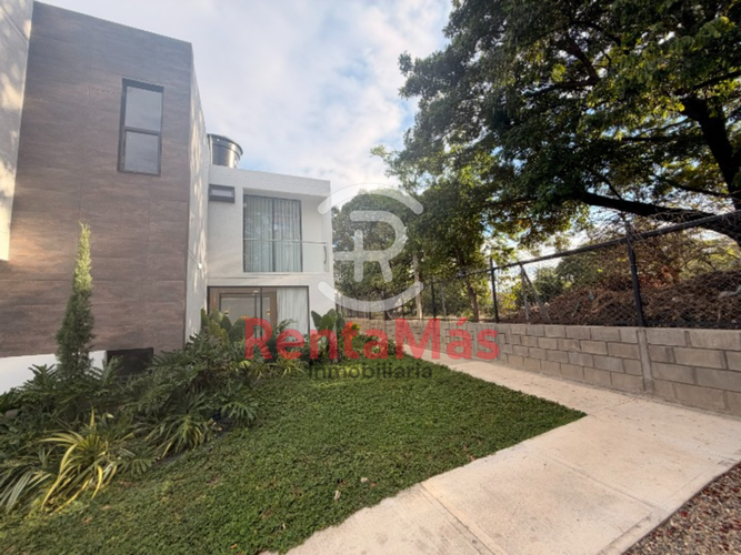 Casa de 3 alcobas en arriendo en Villa Antigua, Villa del Rosario, 120 m² · foto 3 de 22