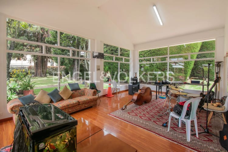 Casa de 5 alcobas en venta en San Jose De Bavaria, Bogotá, 700 m² · foto 15 de 20