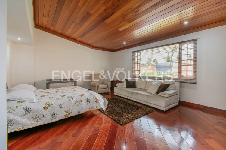 Casa de 5 alcobas en venta en San Jose De Bavaria, Bogotá, 700 m² · foto 11 de 20