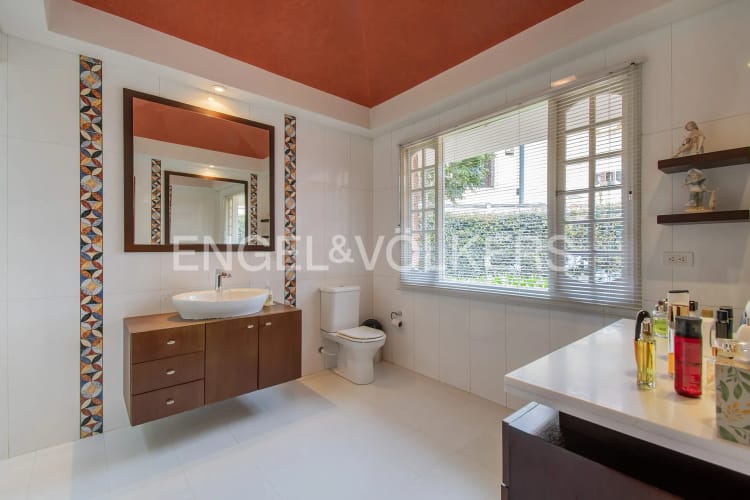 Casa de 5 alcobas en venta en San Jose De Bavaria, Bogotá, 700 m² · foto 10 de 20