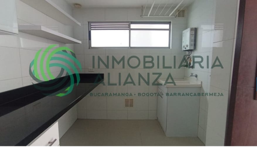 Apartamento de 4 alcobas en venta en Anillo Vial, Floridablanca, 100 m² · foto 5 de 24