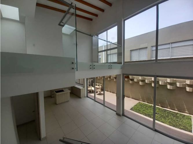 Casa de 3 alcobas en venta en Llano Grande, Rionegro, 162 m² · foto 2 de 24