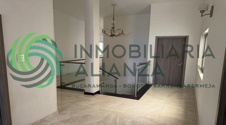 Casa de 6 alcobas en venta en Urbanizacion Diamante Ii Etapa, Bucaramanga, 400 m² · foto 10 de 20