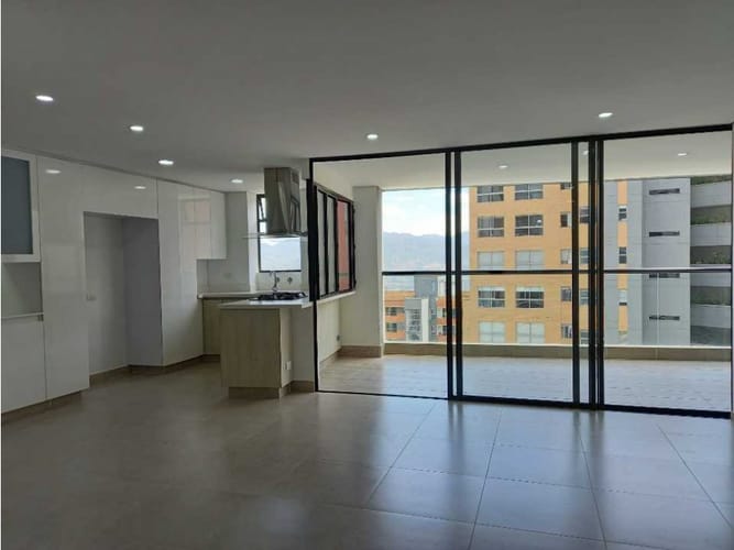 Apartamento de 3 alcobas en arriendo en Loma De Las Brujas, Envigado, 147 m² · foto 7 de 22
