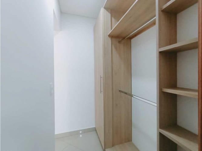 Apartamento de 3 alcobas en venta en Centro, Rionegro, 101 m² · foto 6 de 20