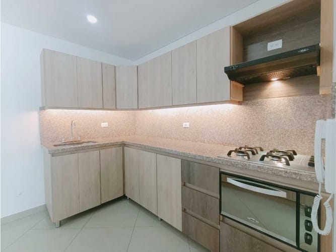 Apartamento de 3 alcobas en venta en Centro, Rionegro, 101 m² · foto 9 de 20