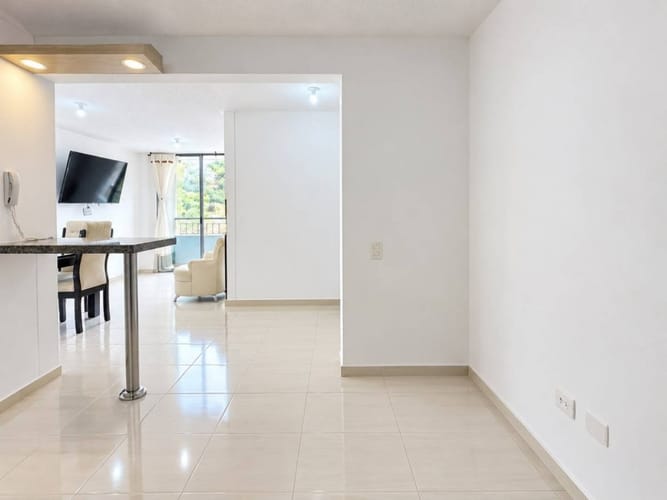 Apartamento de 3 alcobas en venta en Ruitoque, Floridablanca, 67 m² · foto 2 de 10