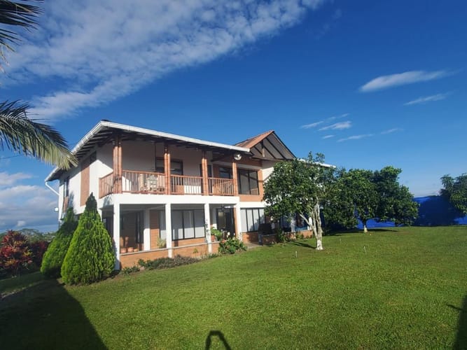 Finca en venta en Condina, Pereira, 43000 m² · foto 2 de 5