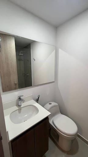 Apartamento de 2 alcobas en arriendo en San Diego, Medellín, 56 m² · foto 3 de 13