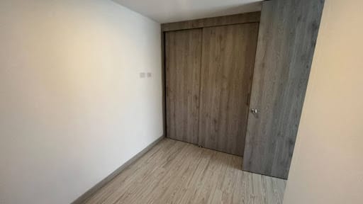 Apartamento de 2 alcobas en arriendo en San Diego, Medellín, 56 m² · foto 7 de 13