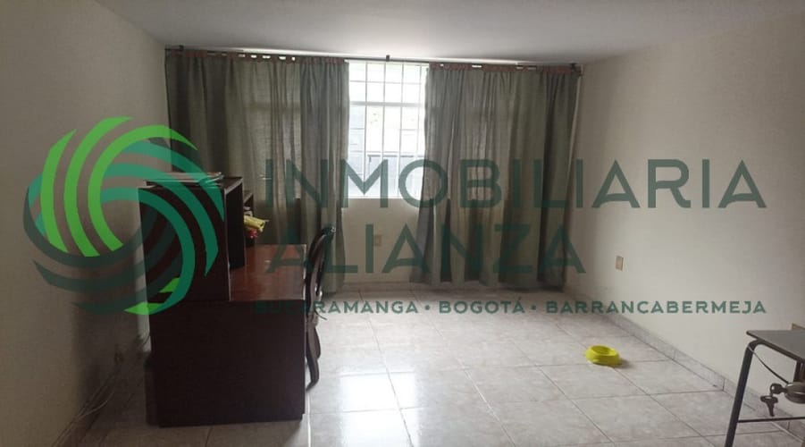 Casa de 6 alcobas en venta en Cabecera Del Llano, Bucaramanga, 235 m² · foto 4 de 20