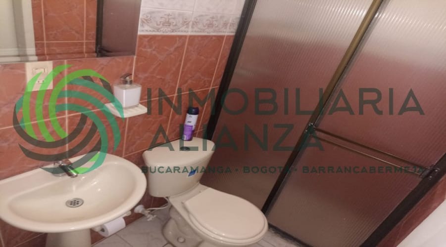 Casa de 6 alcobas en venta en Cabecera Del Llano, Bucaramanga, 235 m² · foto 18 de 20