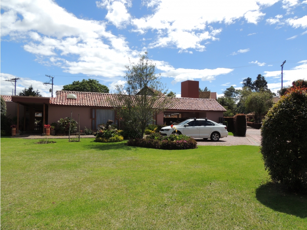 Casa en venta en Guaymaral, Bogotá · foto 4 de 24