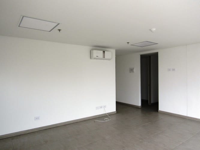 Oficina en arriendo en Alamos, Pereira, 38 m² · foto 2 de 5