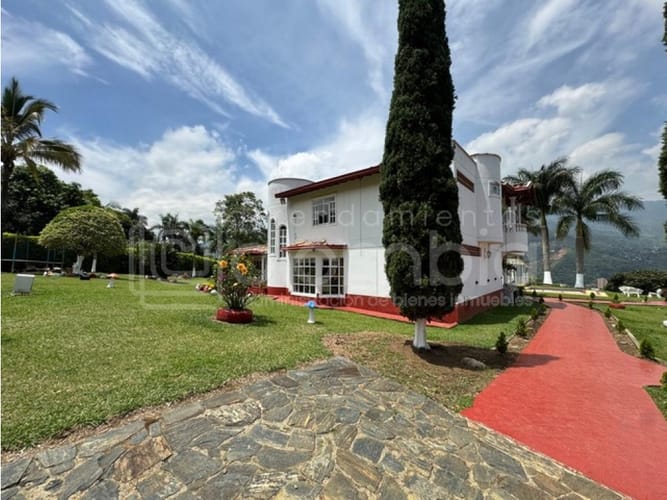 Finca en venta en Monta�Ita, Copacabana, 500 m² · foto 15 de 24