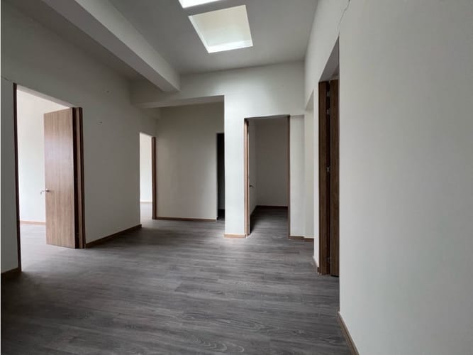 Local en arriendo en El Centro, Manizales, 14 m² · foto 2 de 8