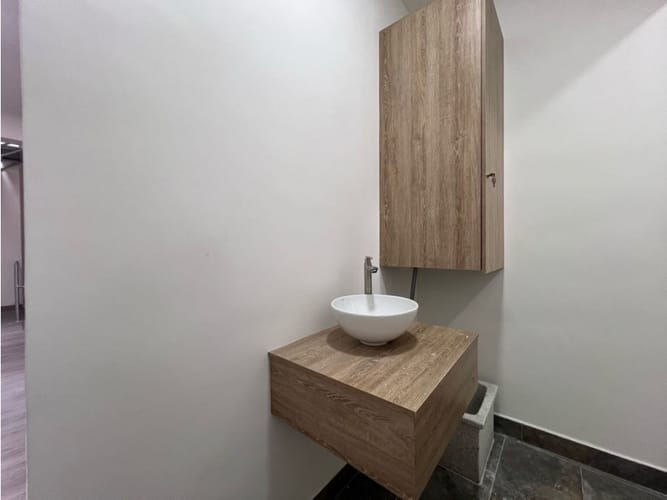 Local en arriendo en El Centro, Manizales, 14 m² · foto 4 de 8
