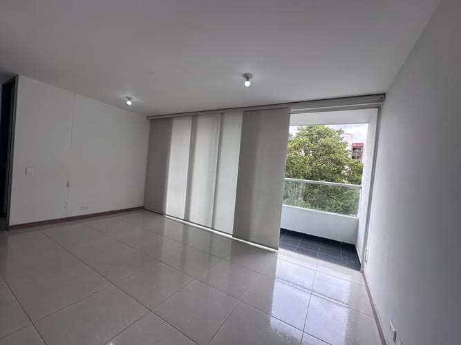Apartamento de 3 alcobas en venta en Senderos Del Lili, Cali, 68 m² · foto 11 de 24