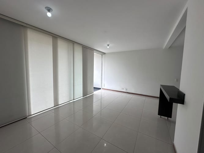 Apartamento de 3 alcobas en venta en Senderos Del Lili, Cali, 68 m² · foto 10 de 24