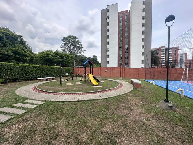 Apartamento de 3 alcobas en venta en Senderos Del Lili, Cali, 68 m² · foto 5 de 24