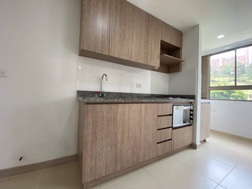 Apartamento de 3 alcobas en arriendo en Las Lomitas, Sabaneta, 70 m² · foto 2 de 16