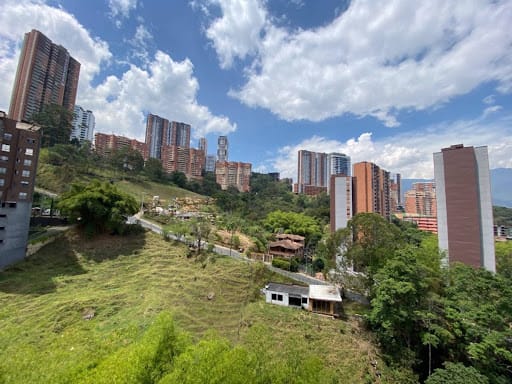 Apartamento de 3 alcobas en arriendo en Las Lomitas, Sabaneta, 70 m² · foto 13 de 16