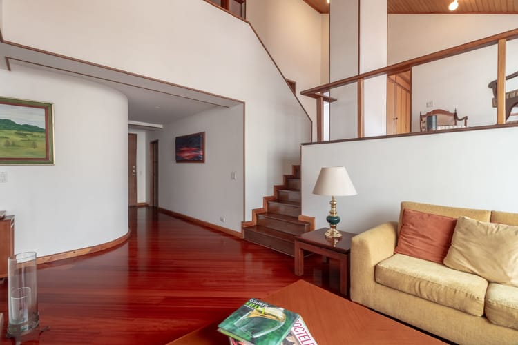 Apartamento de 4 alcobas en venta en Los Rosales, Bogotá, 195 m² · foto 3 de 20