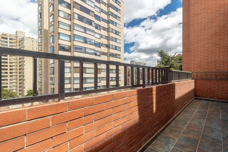 Apartamento de 4 alcobas en venta en Los Rosales, Bogotá, 195 m² · foto 4 de 20