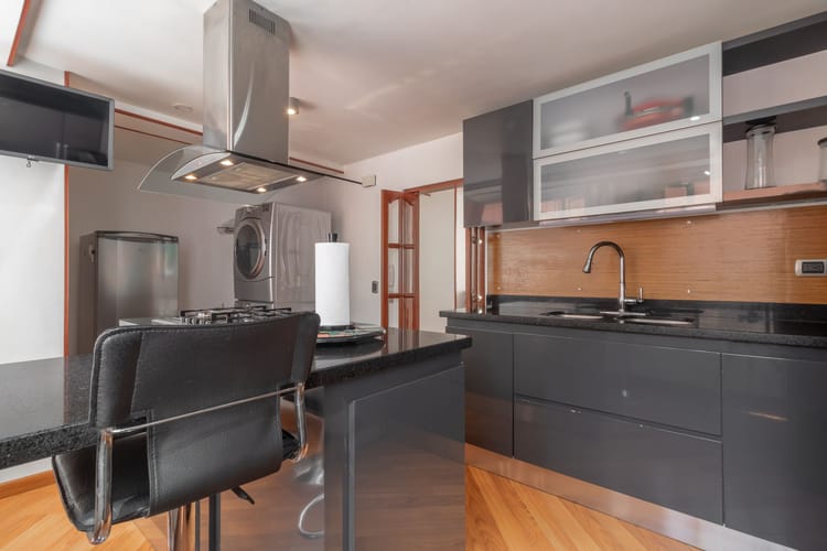 Apartamento de 4 alcobas en venta en Los Rosales, Bogotá, 195 m² · foto 10 de 20