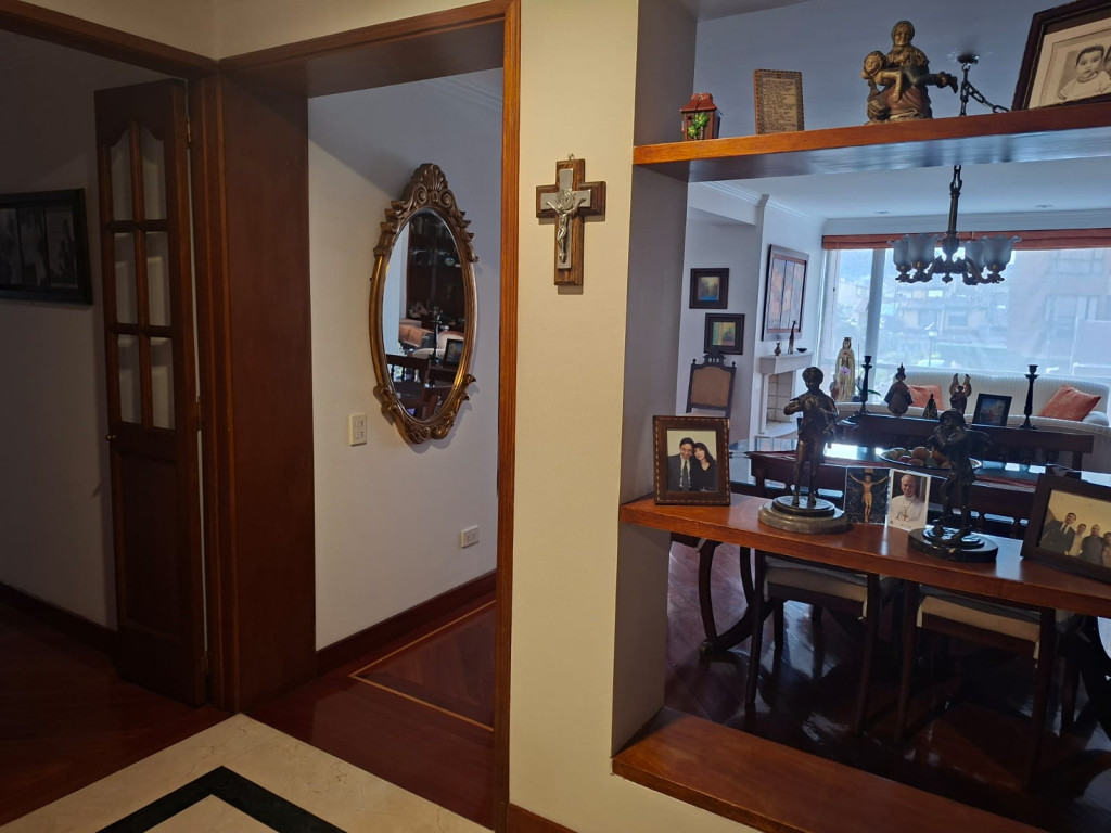 Apartamento en venta en Colina Campestre, Bogotá · foto 2 de 24