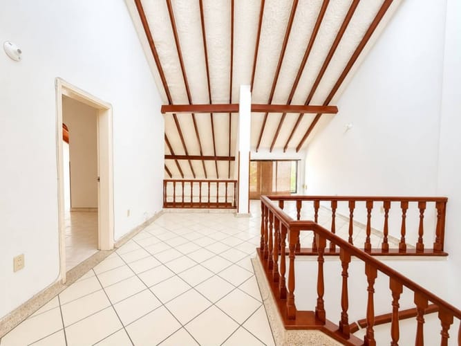 Casa de 4 alcobas en venta en La Floresta, Bucaramanga, 240 m² · foto 15 de 16
