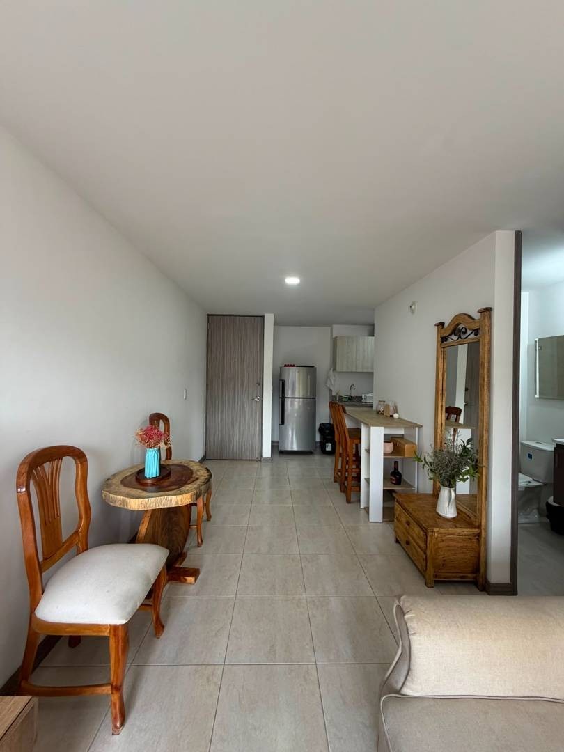 Apartamento en venta en Camparola, Itagüí · foto 5 de 19