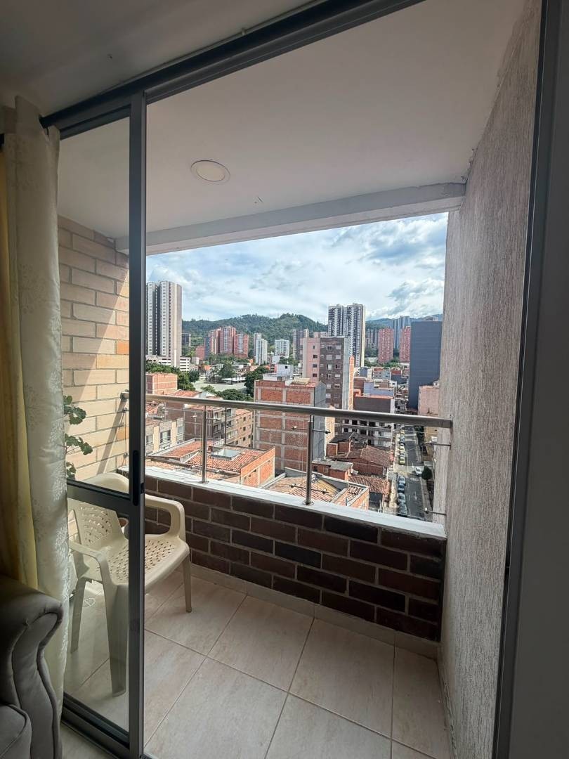 Apartamento en venta en Camparola, Itagüí · foto 11 de 19